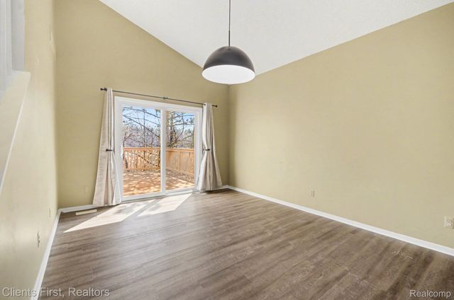 41450 Cornell Drive, Novi, MI 48377