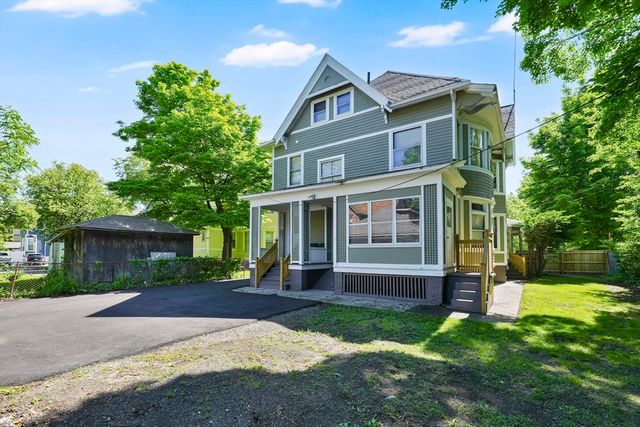 288 Saint James Ave, Springfield, MA 01109