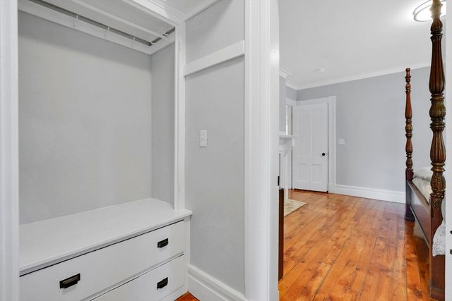 288 Saint James Ave, Springfield, MA 01109