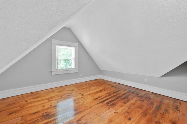 288 Saint James Ave, Springfield, MA 01109