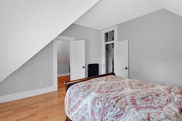 288 Saint James Ave, Springfield, MA 01109