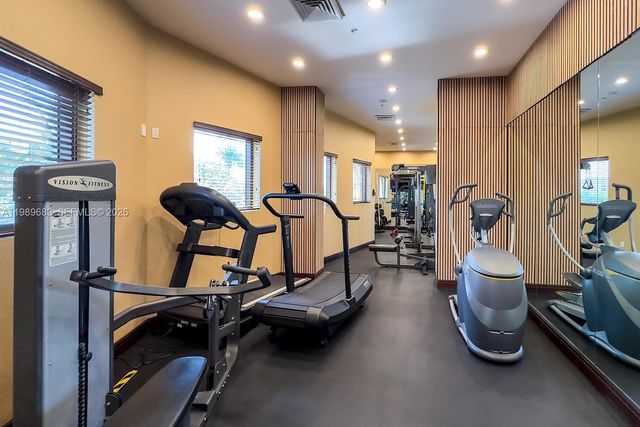 16275 COLLINS AV 2303, Sunny Isles Beach, FL 33160