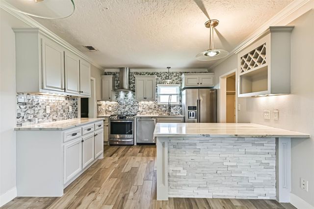 4019 3rd Street, Galveston, TX 77554