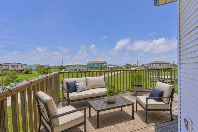 4019 3rd Street, Galveston, TX 77554