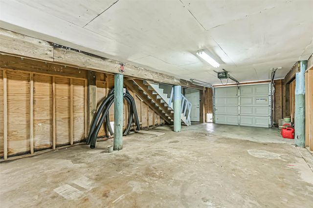 4019 3rd Street, Galveston, TX 77554