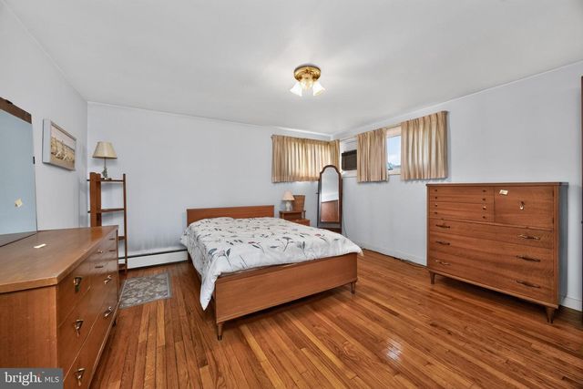 242 GRACE ST, Pottstown, PA 19464