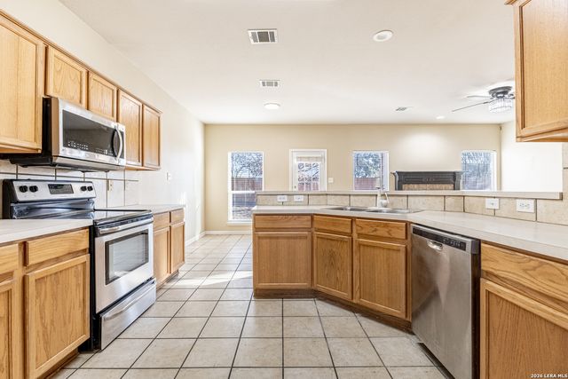 1534 Crescent Glen, San Antonio, TX 78258