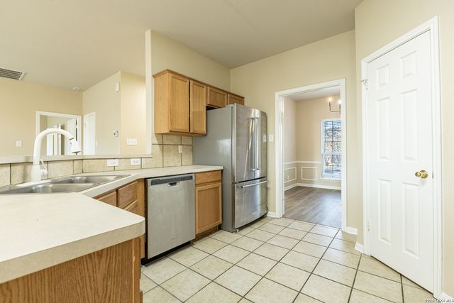 1534 Crescent Glen, San Antonio, TX 78258