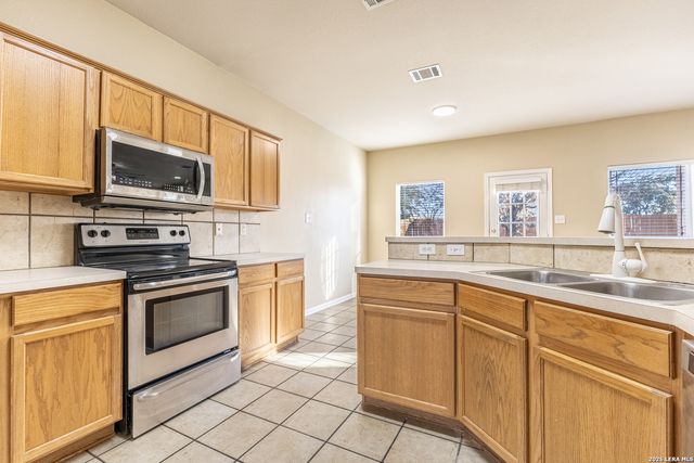 1534 Crescent Glen, San Antonio, TX 78258