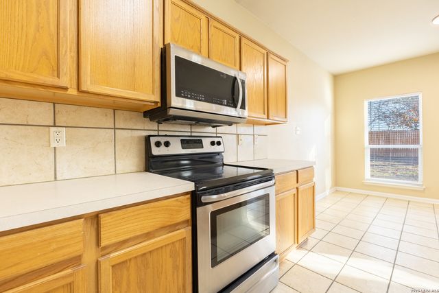 1534 Crescent Glen, San Antonio, TX 78258