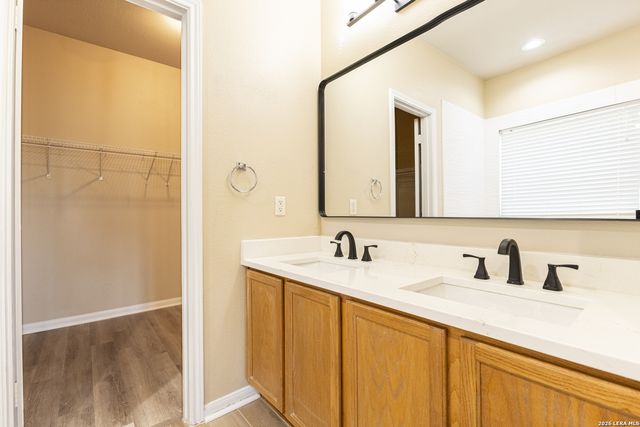 1534 Crescent Glen, San Antonio, TX 78258