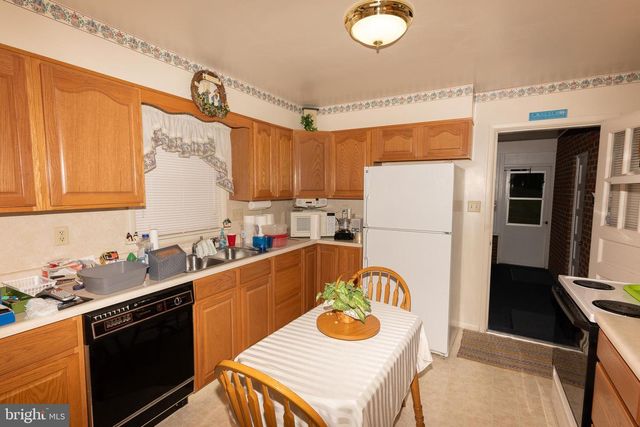 17 TWIN HILL DRIVE, Waynesboro, PA 17268