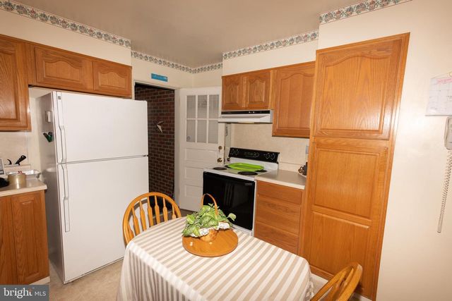17 TWIN HILL DRIVE, Waynesboro, PA 17268