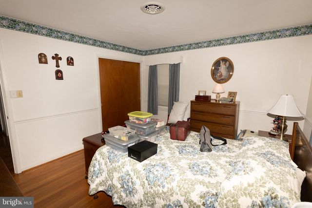 17 TWIN HILL DRIVE, Waynesboro, PA 17268