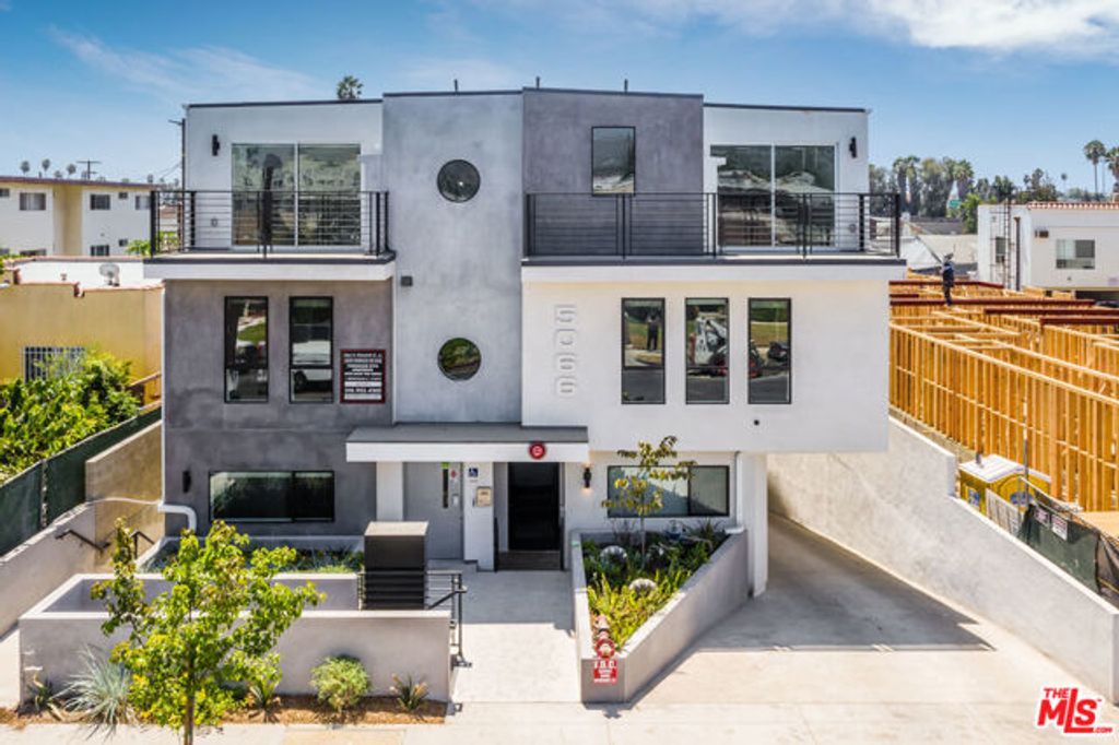 5066 Romaine Street, Los Angeles, CA 90029