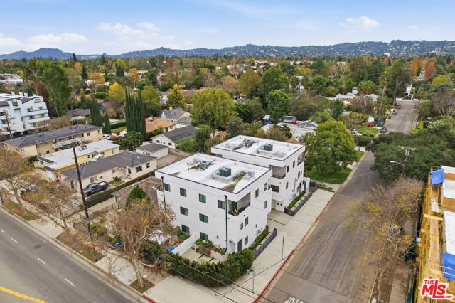 13822 Oxnard Street, Van Nuys (los Angeles), CA 91401