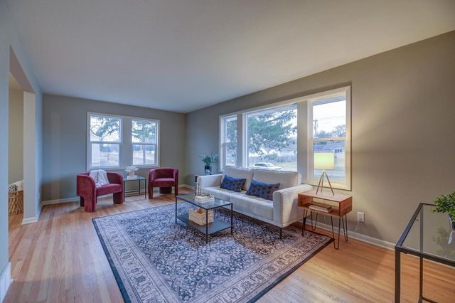 4554 S John Paul Road, Milton, WI 53563