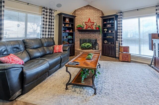 6808 Moss Lane, North Richland Hills, TX 76182