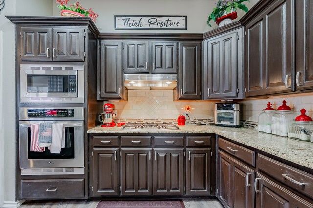 6808 Moss Lane, North Richland Hills, TX 76182