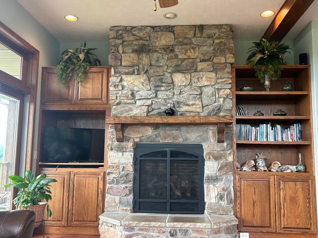 700 Shore Point Road, Blue Eye, MO 65611