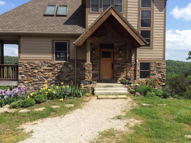 700 Shore Point Road, Blue Eye, MO 65611