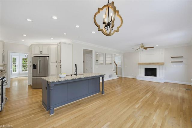 4613 Chesterfield Place, Jamestown, NC 27282