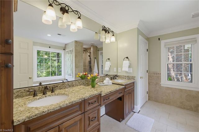 4613 Chesterfield Place, Jamestown, NC 27282