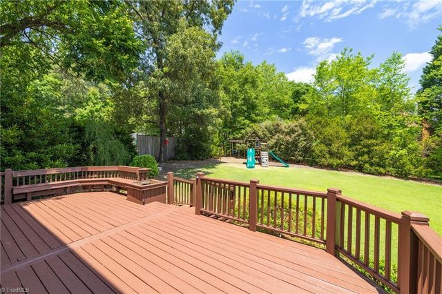 4613 Chesterfield Place, Jamestown, NC 27282