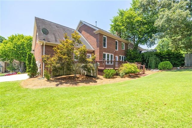 4613 Chesterfield Place, Jamestown, NC 27282