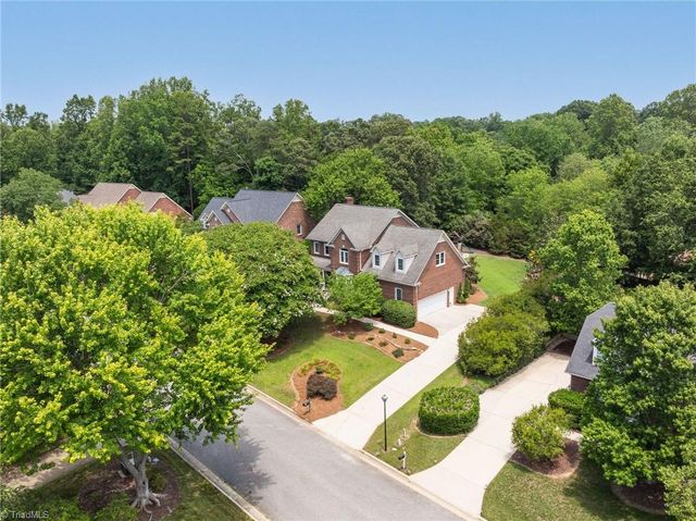 4613 Chesterfield Place, Jamestown, NC 27282