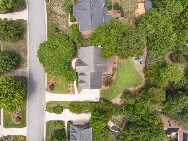 4613 Chesterfield Place, Jamestown, NC 27282