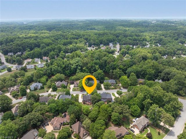 4613 Chesterfield Place, Jamestown, NC 27282