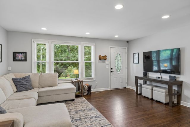 244 Blackman Rd, Nashville, TN 37211