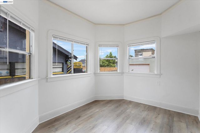 125 12th St, Richmond, CA 94801