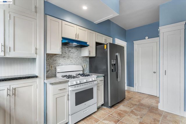 125 12th St, Richmond, CA 94801