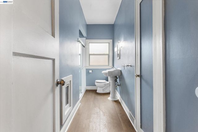 125 12th St, Richmond, CA 94801