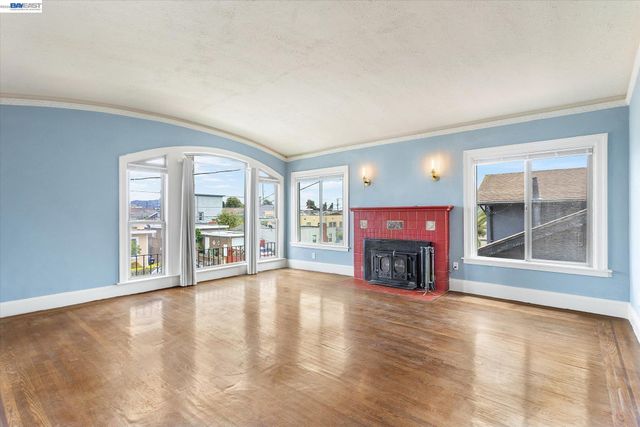 125 12th St, Richmond, CA 94801