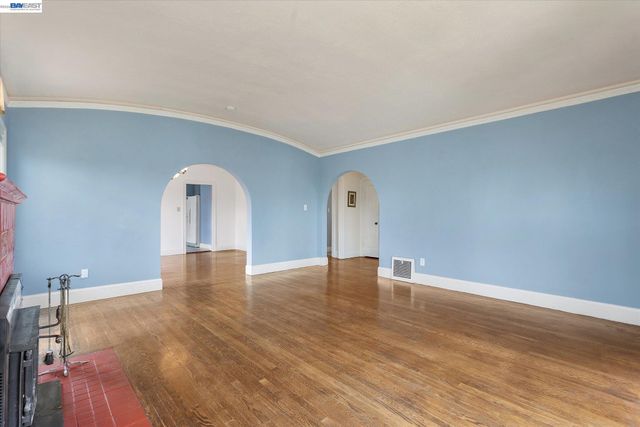 125 12th St, Richmond, CA 94801