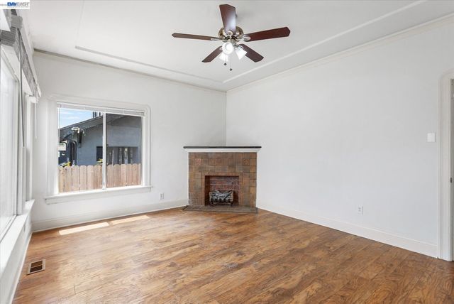 125 12th St, Richmond, CA 94801