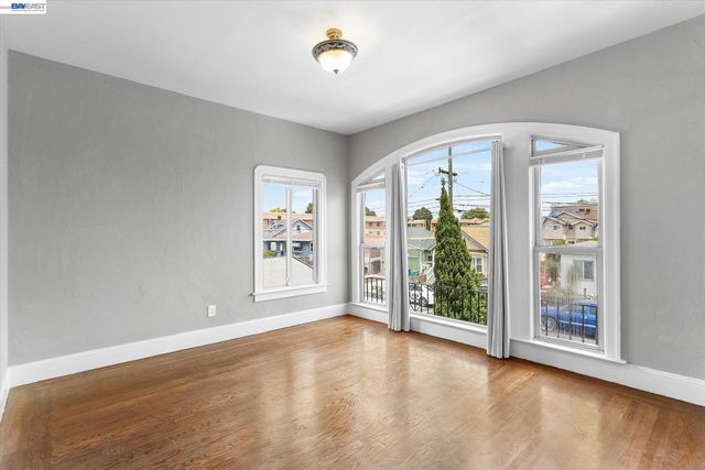 125 12th St, Richmond, CA 94801