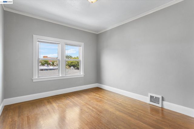 125 12th St, Richmond, CA 94801