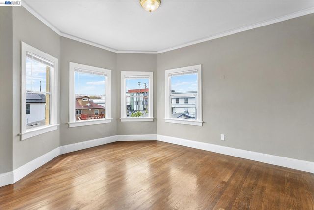 125 12th St, Richmond, CA 94801