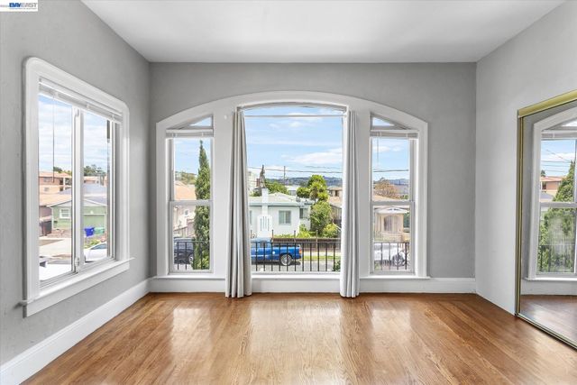 125 12th St, Richmond, CA 94801