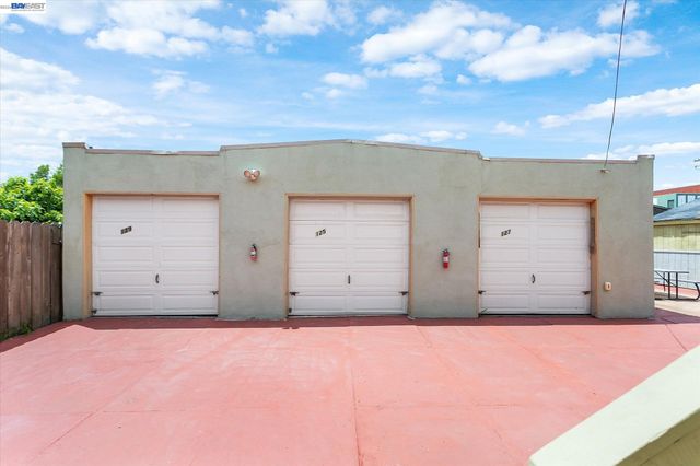 125 12th St, Richmond, CA 94801