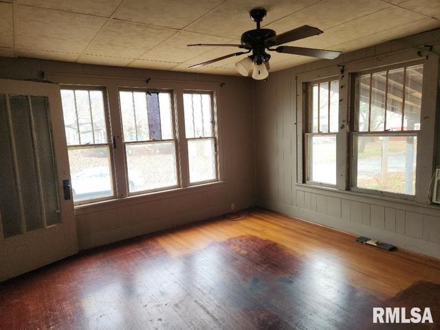 215 N 8TH Street, Mt Vernon, IL 62864