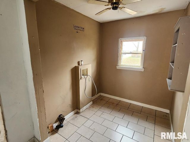 215 N 8TH Street, Mt Vernon, IL 62864