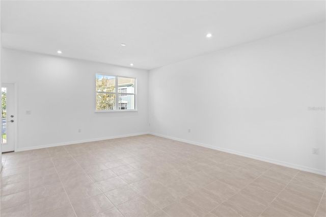 9812 TATE LANE, Tampa, FL 33626