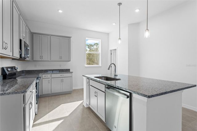 9812 TATE LANE, Tampa, FL 33626