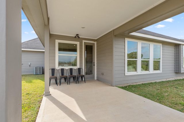 38466 Park View Drive, Hempstead, TX 77445