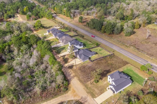 38466 Park View Drive, Hempstead, TX 77445